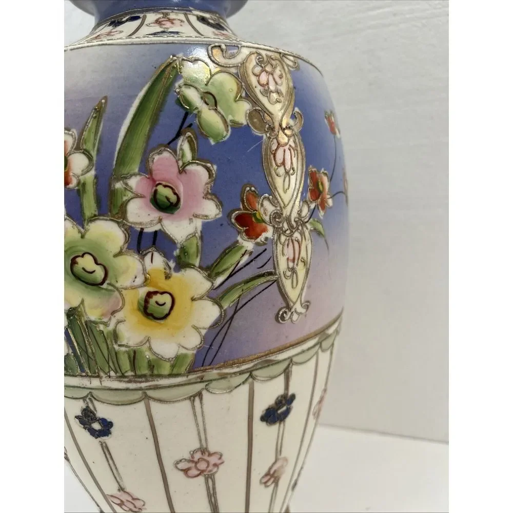 Vintage Hand Painted Urn Vase made in japan‎ 13